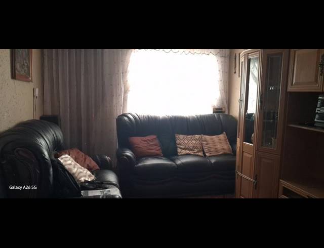 2 BEDROOM HOUSE FOR SALE IN PIMVILLE ZONE 6